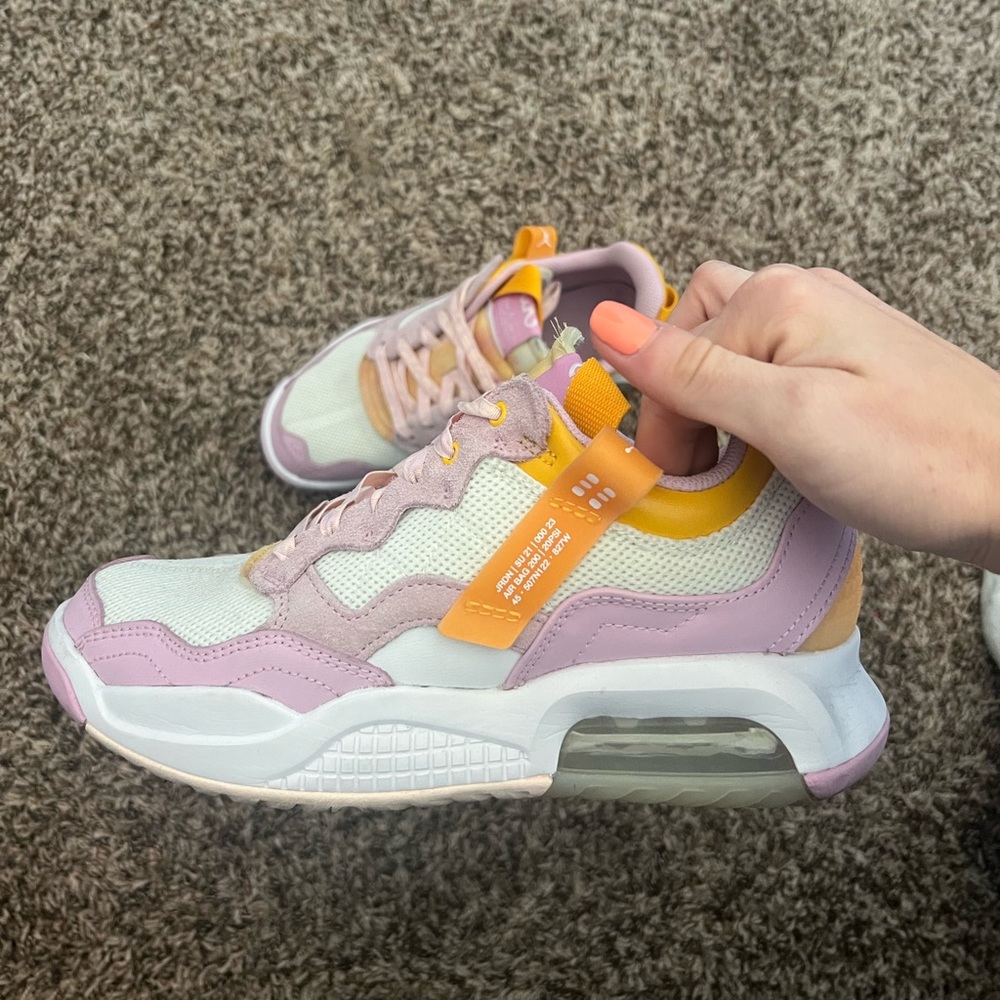 Barely worn Jordan MA2’s